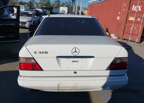 1995 Mercedes-Benz E 320 Base/320 Special from USA, damaged, VIN WDBEA32E9SC193150